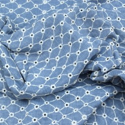 Tissu chambray brodé