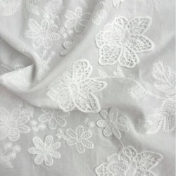 Tissu coton brodé à fleurs-...