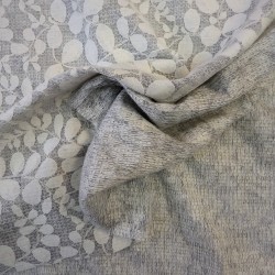 tricot brodé :  réf  44911