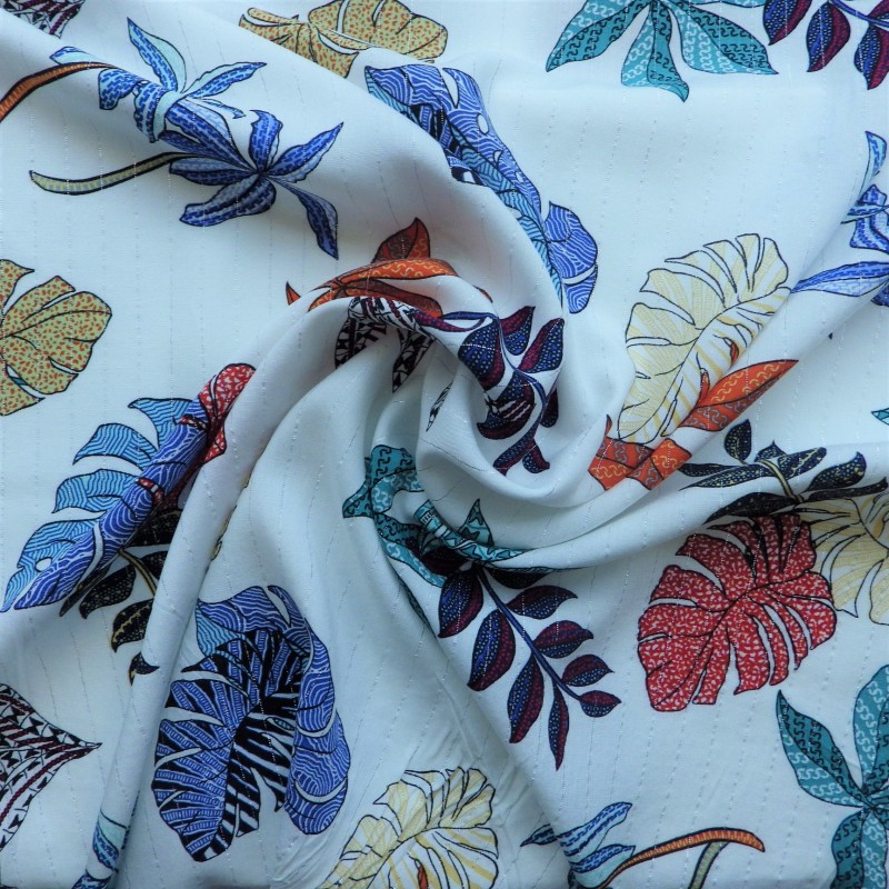 Tissu viscose à fils lurex :  12.90€